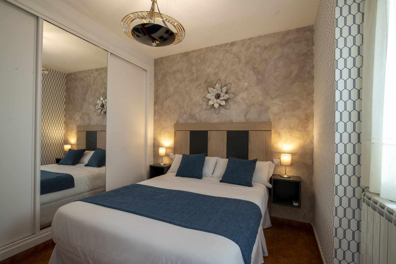 Casa Rural La Posada Del 42 Carrascalejo Exteriör bild